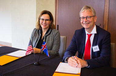 UMN President Joan T.A. Gabel and Rector Jón Atli Benediktsson of the University of Iceland pose after signing the agreement.